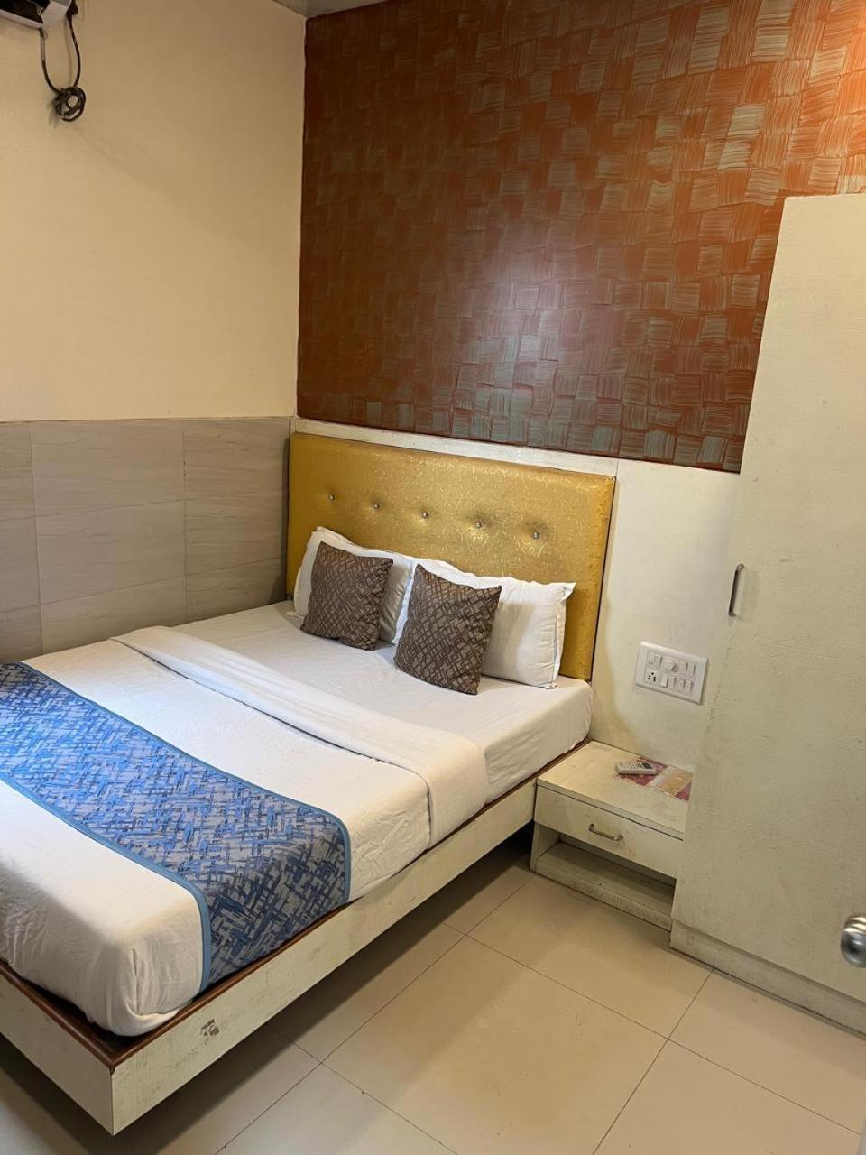 Hotel Kf Residency Bombay Eksteriør billede